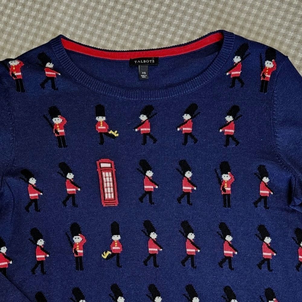 Talbots Iconic Palace Guards British Phone Booth Whimsical Long Sleeve Sweater - Picture 3 of 11